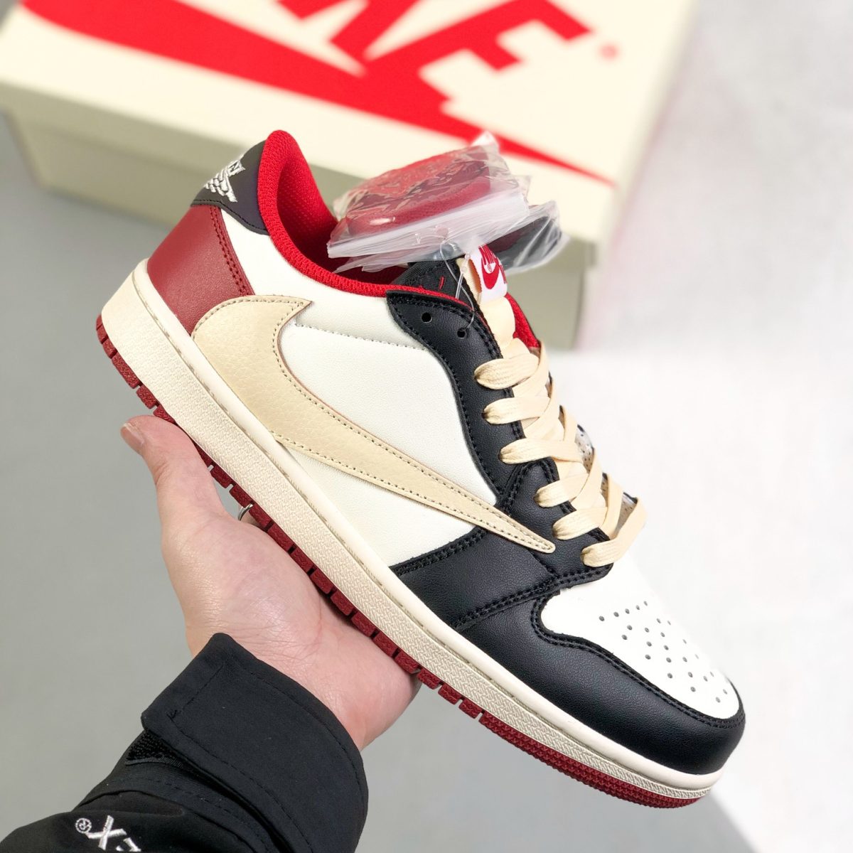 Nike Air Jordan 1 x Travis Scott Low Top Sneaker Shoes Gr. 36-46 - Image 1