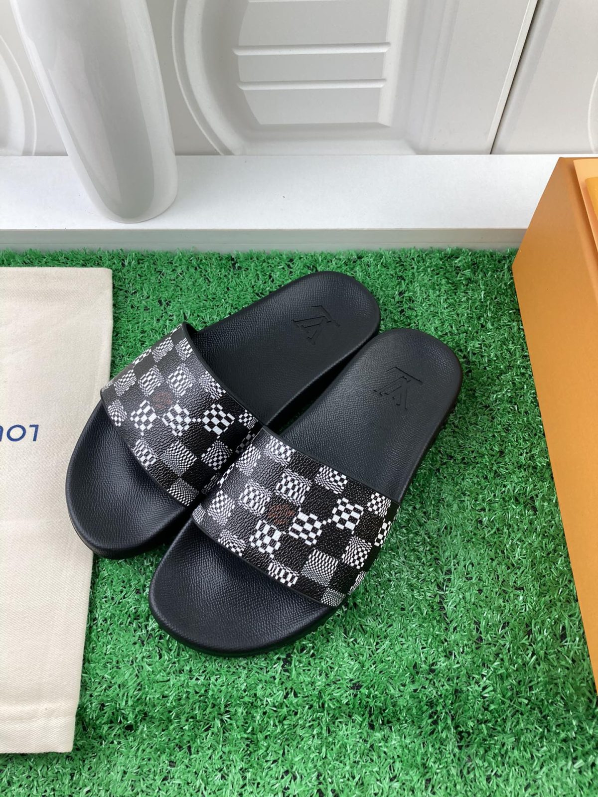 Louis Vuitton 2024ss Candy Series Slippers Size 36-45 - Image 3