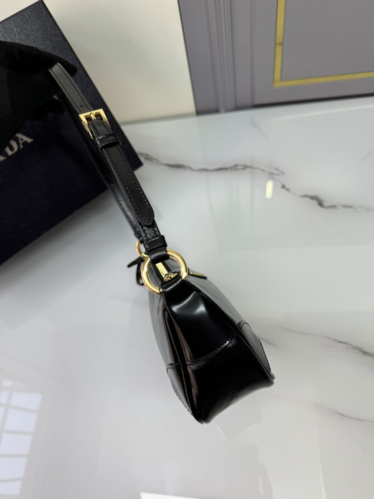Prada 1BC201 Re-Edition 2002 Small Leather Shoulder Bags Size 23.5*10*5cm - Image 5