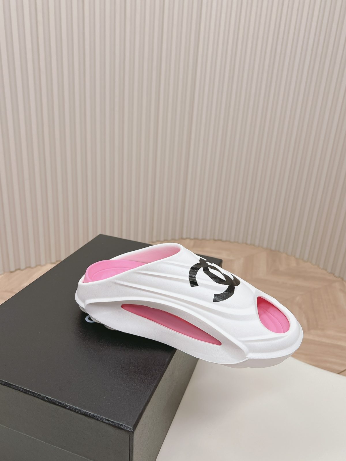 Chanel x Yassia Slippers Size 36-46 - Image 4