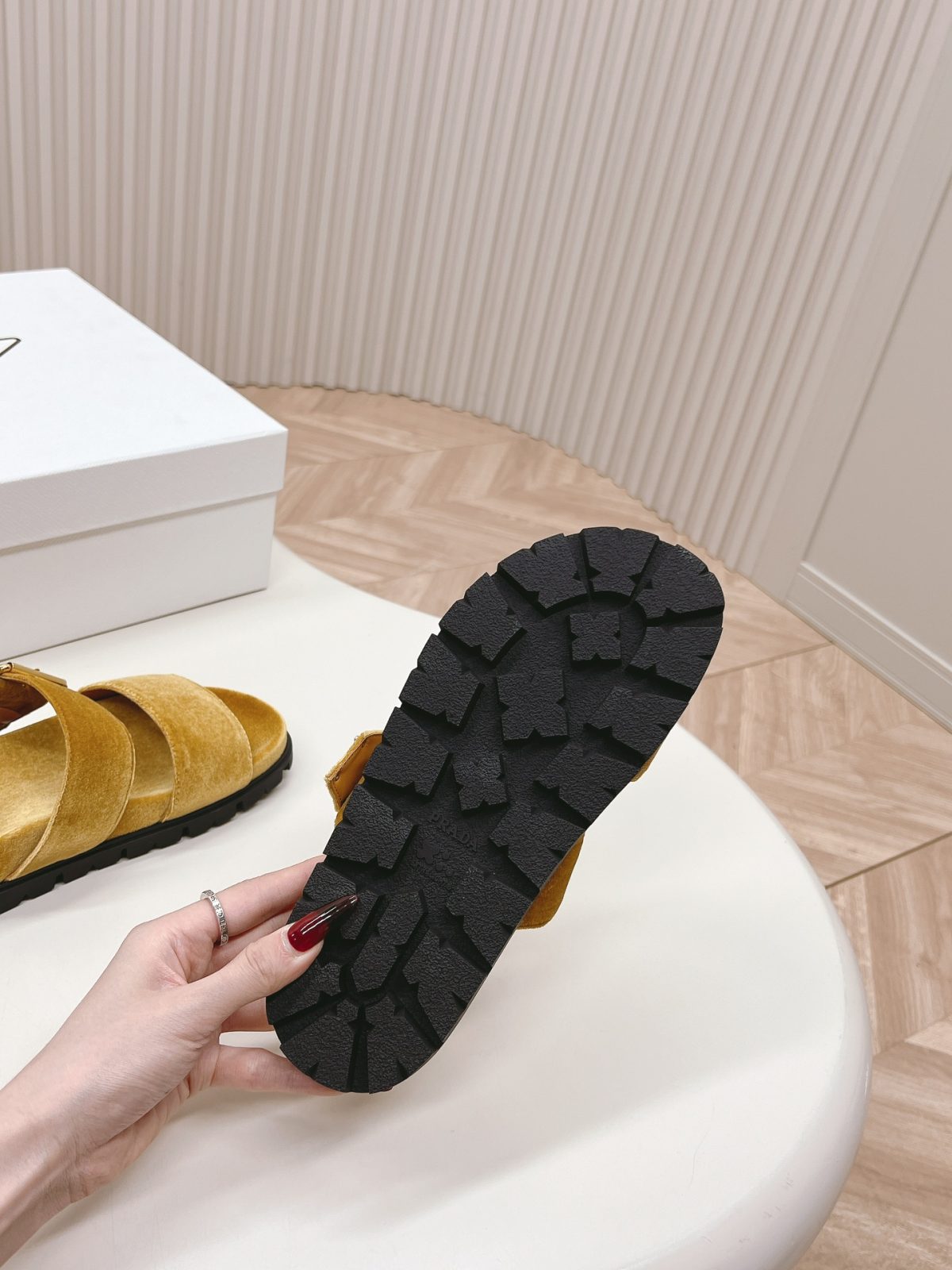Prada 2024ss Slippers Size 36-40 - Image 9