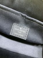 Louis Vuitton M81124 Alpha Wearable Shoulder Bags Size 18*11*6cm - Image 8