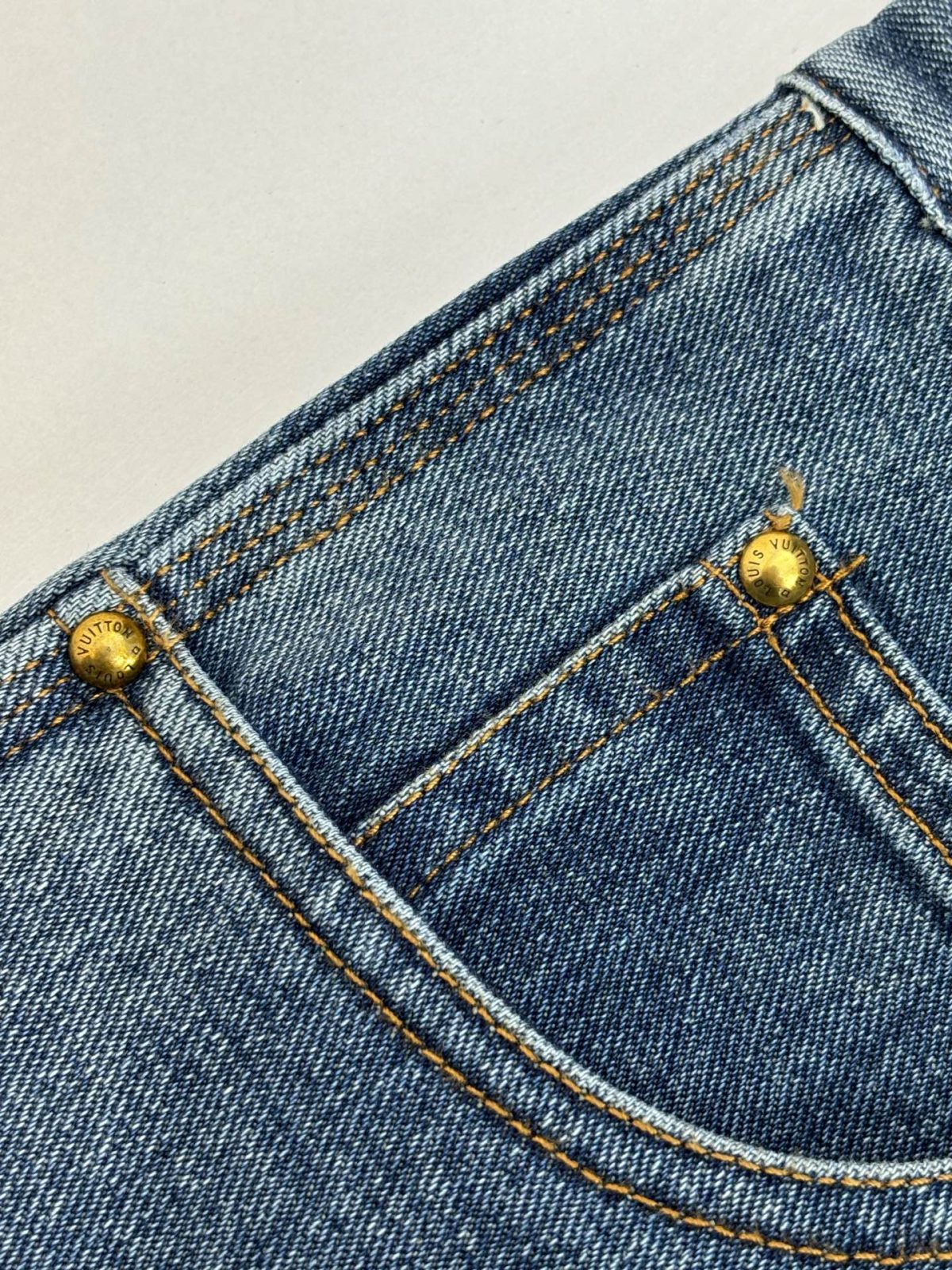 Louis Vuitton Unisex Jeans Size S-XL - Image 13