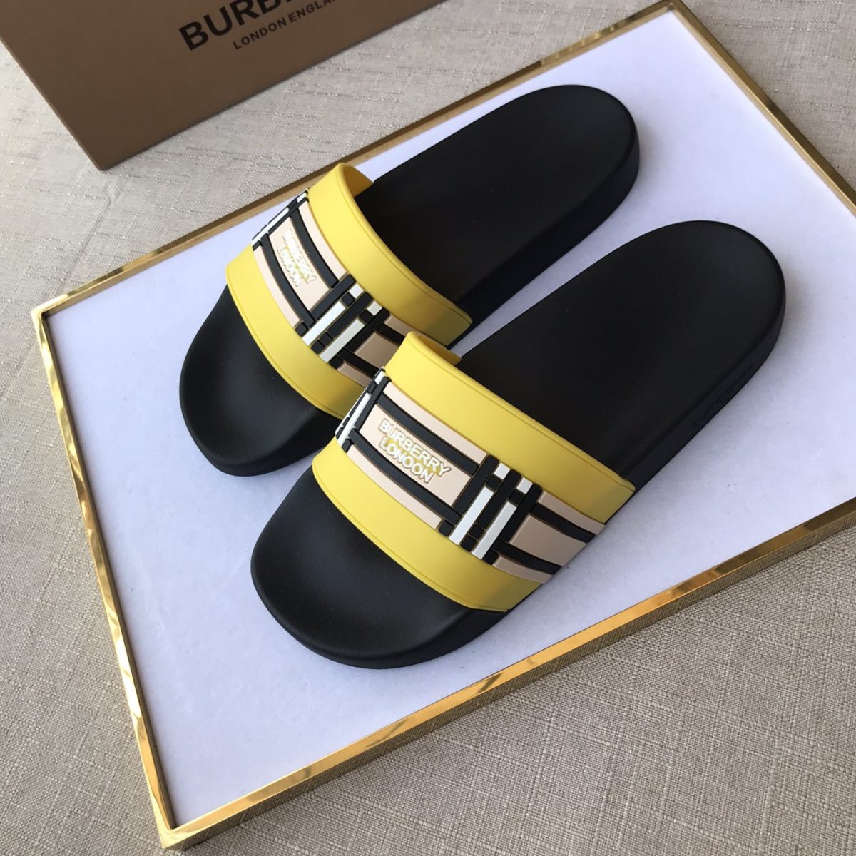 Burberry Mens Women Sandals Gr. 36-46 - Image 3
