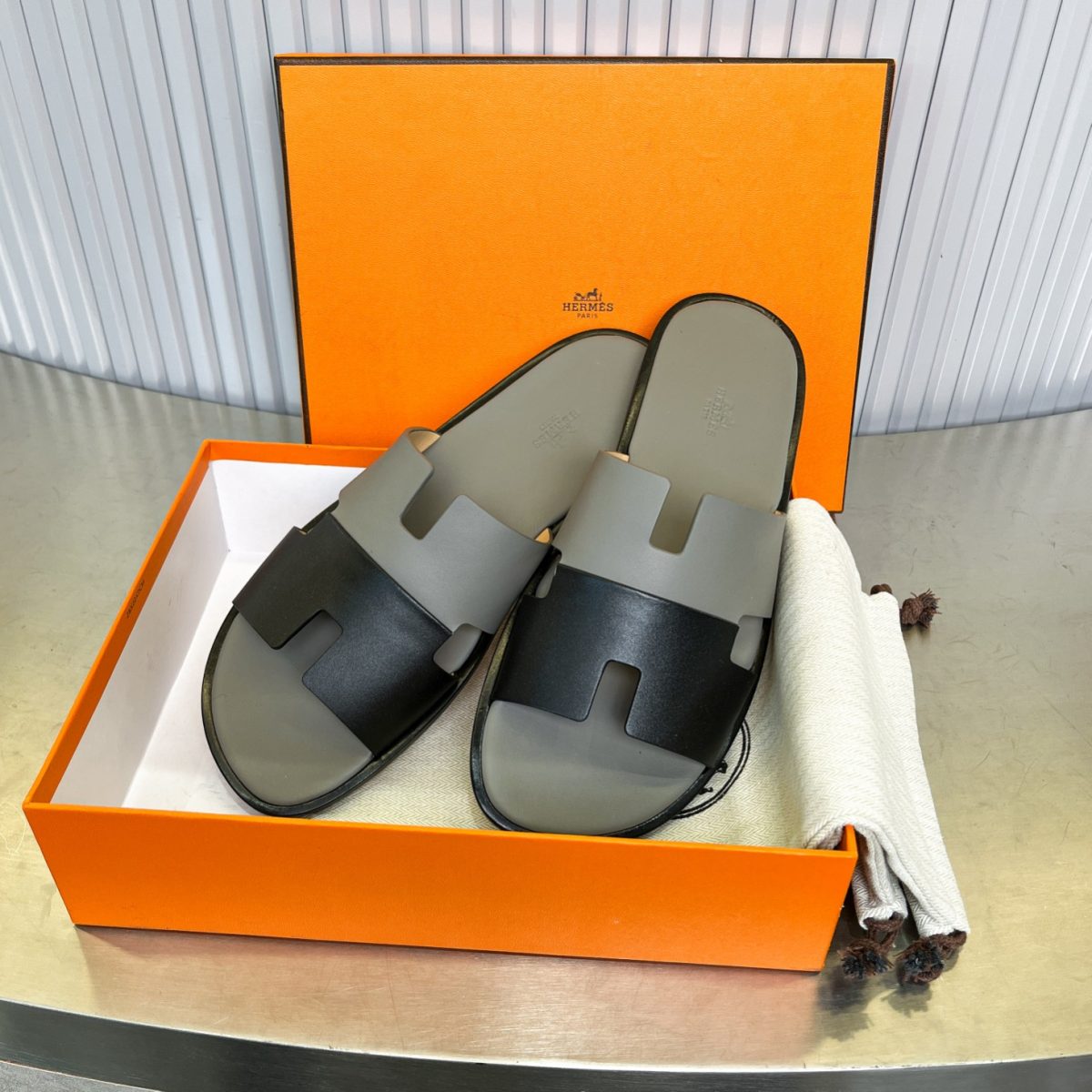 Hermes lzmir Sandals Size 40-45 - Image 9