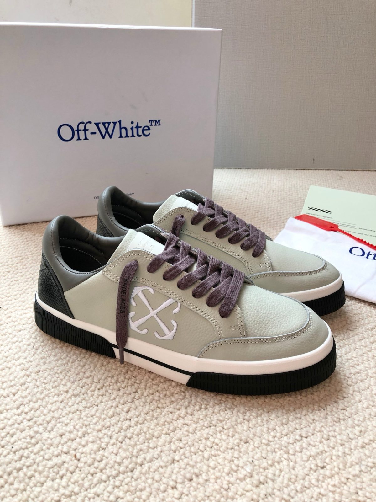 OFF White 2024ss New Low Vulcanized Sneaker Size 36-45 - Image 9