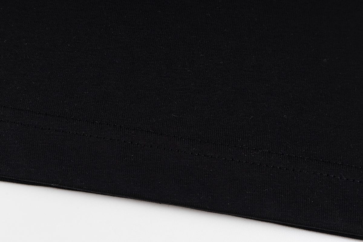 Burberry Cotton T Shirt  Embroider Size XS-L - Image 4