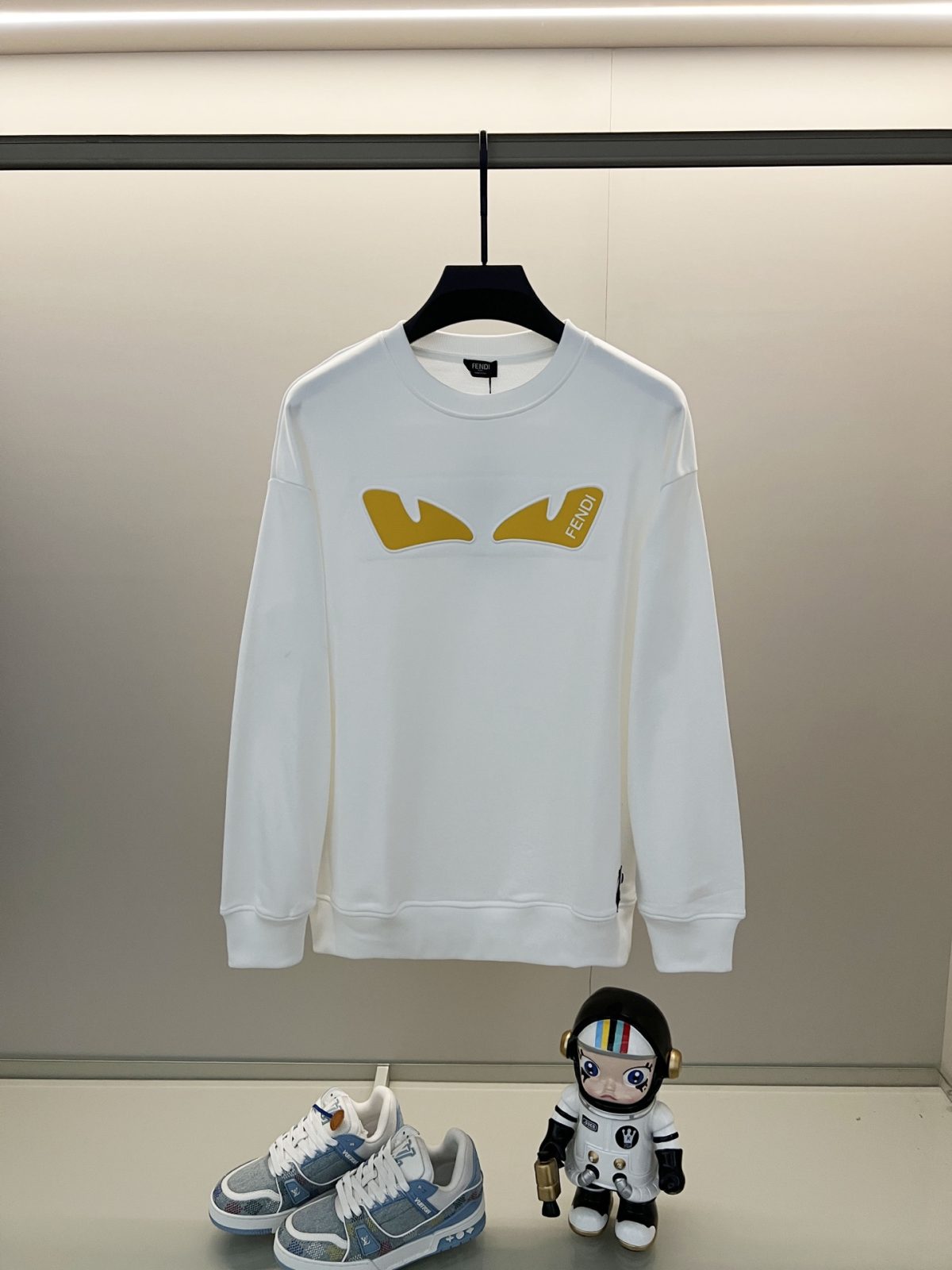 Fendi New Unisex Sweatshirt Size S-XL - Image 1