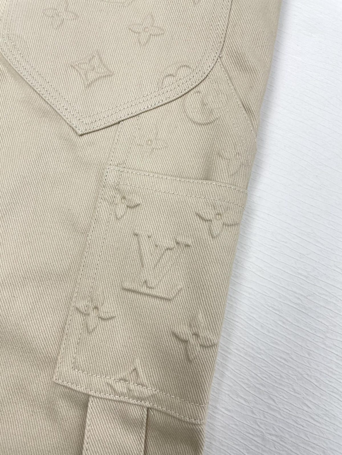 Louis Vuitton Unisex Jeans Size S-XL - Image 4
