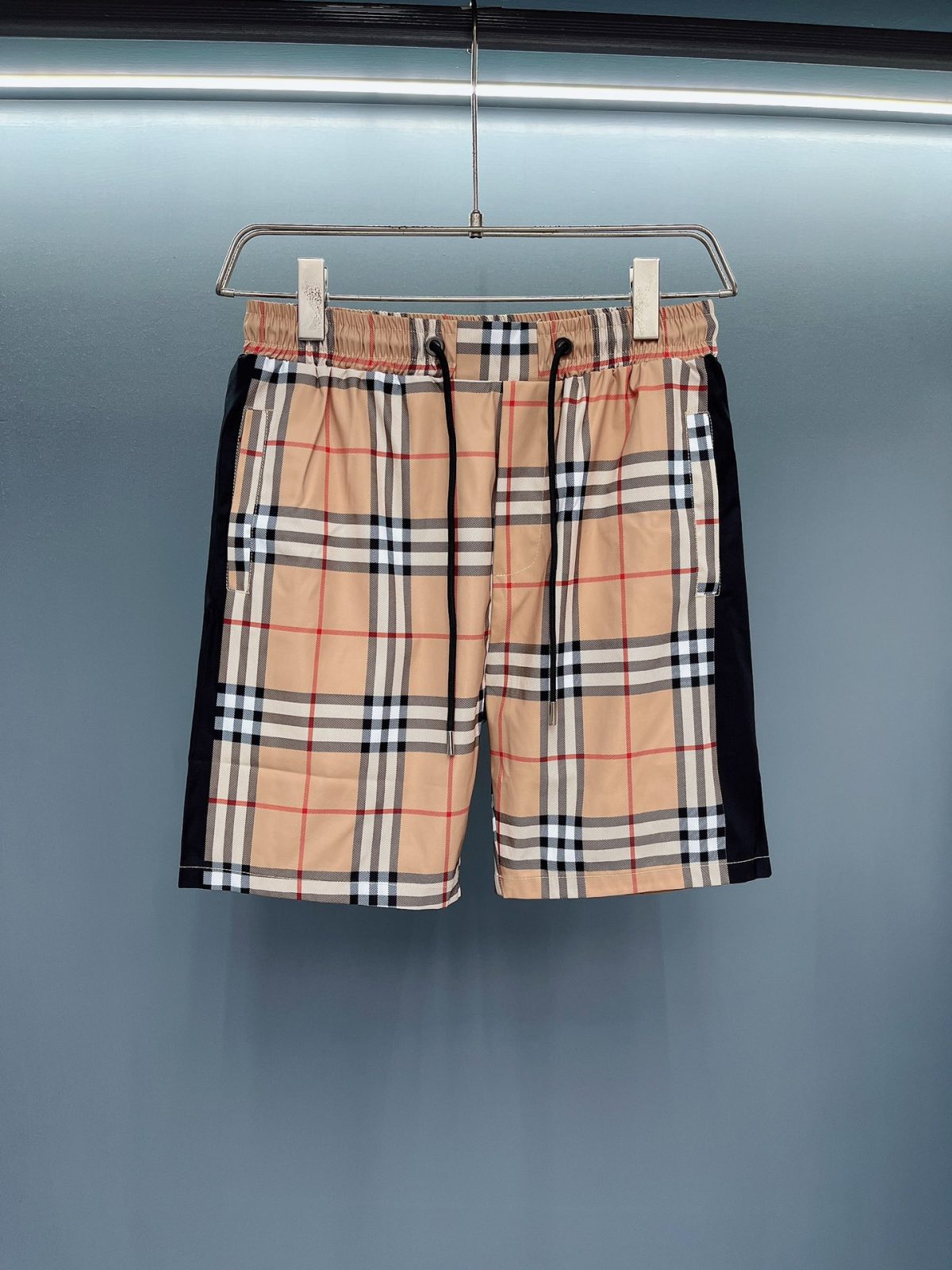 Burberry Beach Pants Size M-XXXL - Image 1