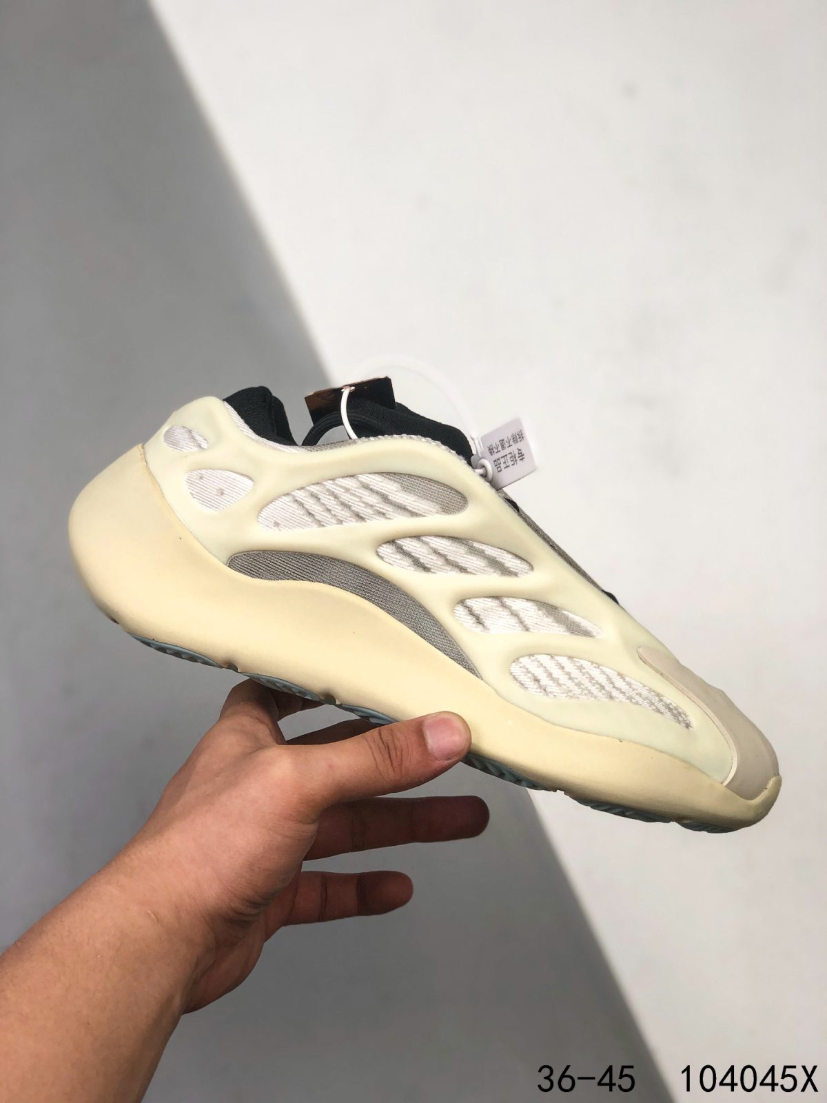 Yeezy 700 V3 Mens/Women's Sneakers Shoes 36 - 45 - Image 5