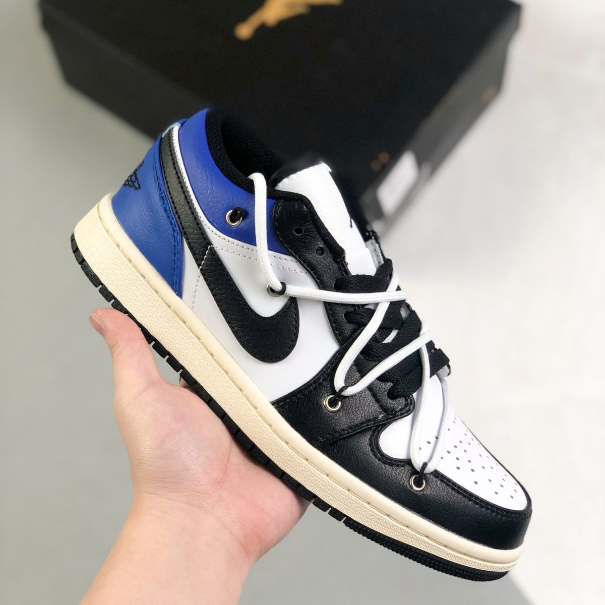 Nike Air Jordan 1 x OFF White Low Top Sneakers Shoes Gr. 36-46 - Image 1