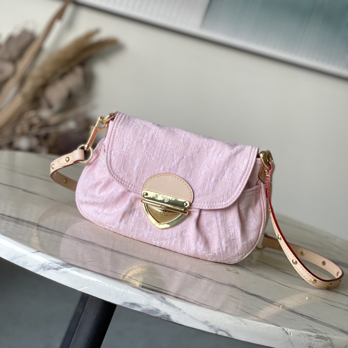 Louis Vuitton M13347 Women Shoulder Bag Size 27*18*3cm - Image 1