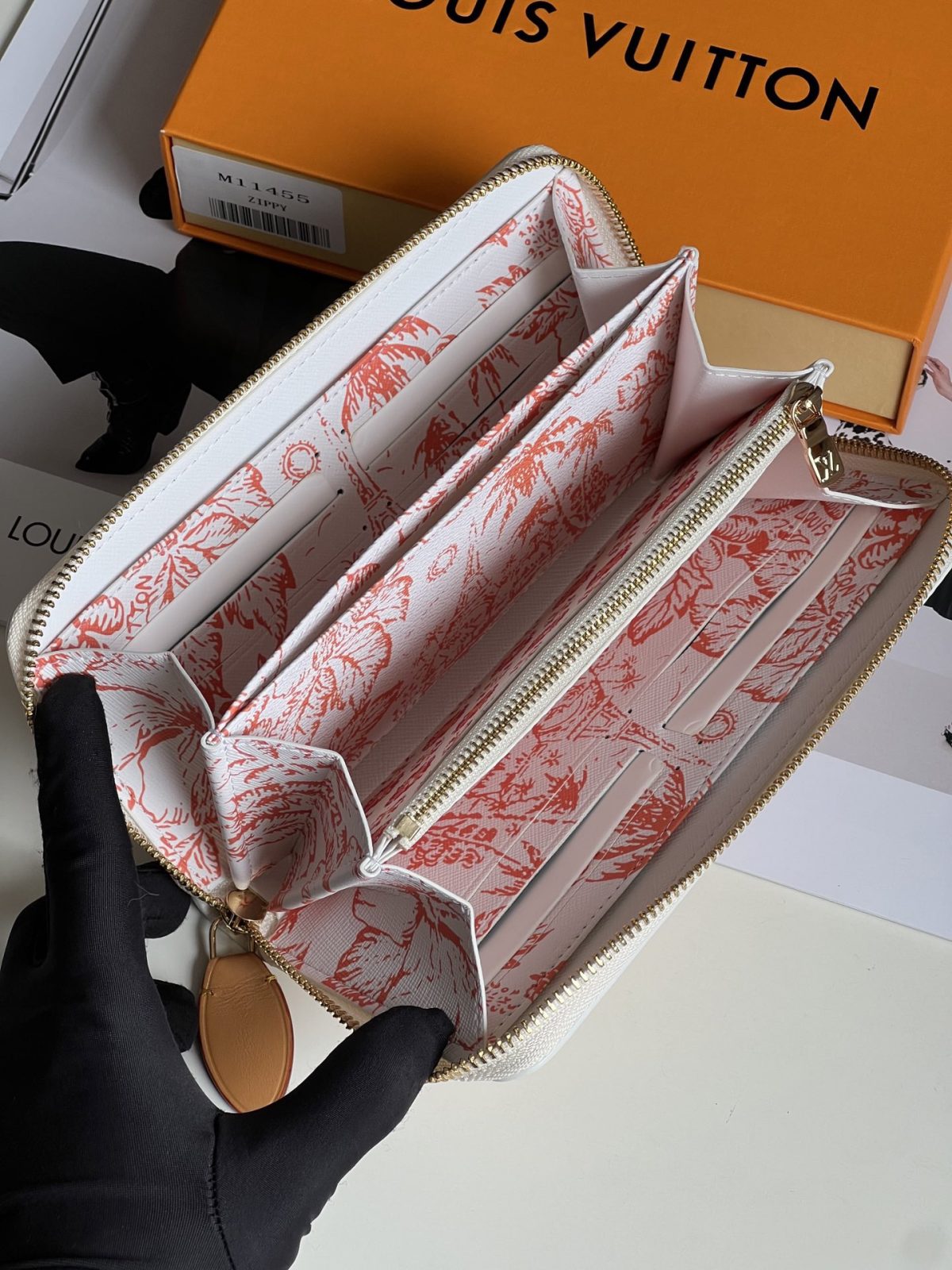 Louis Vuitton M11455 Zippy Wallet Size 19.5*10.5*2.5cm - Image 3