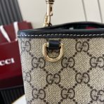 Gucci GG Emblem Women Shoulder Bags Size 25*25*15.5cm - Image 8