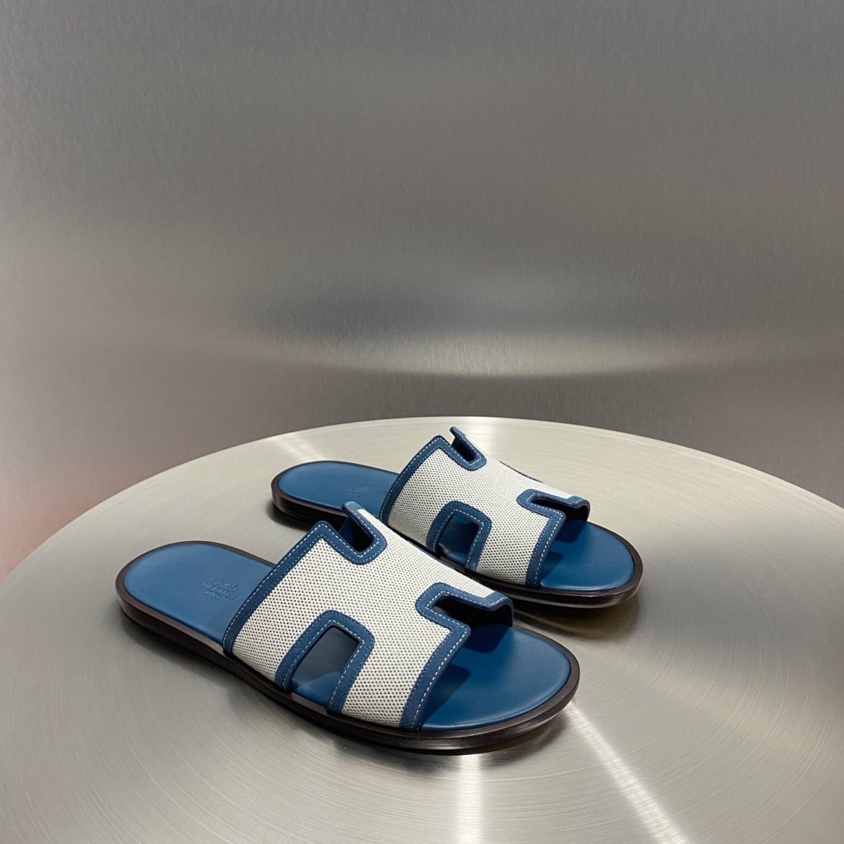 Hermes Izmir Sandals Size 39-45 10-Color - Image 1