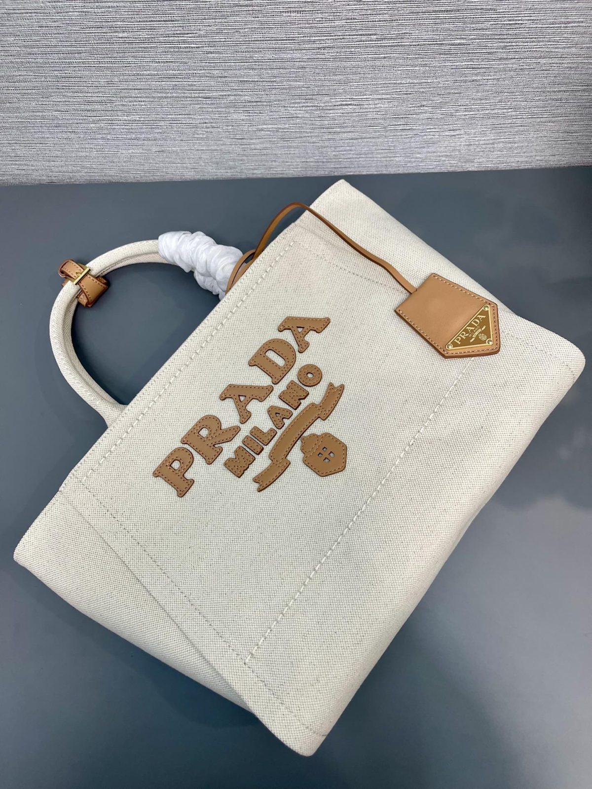 Prada 1BG474 Medium linen blend tote Bag Size 31*25*14cm - Image 9