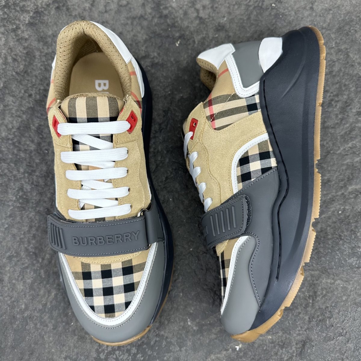 Burberry Vintage Sneaker Size 36-46 - Image 4