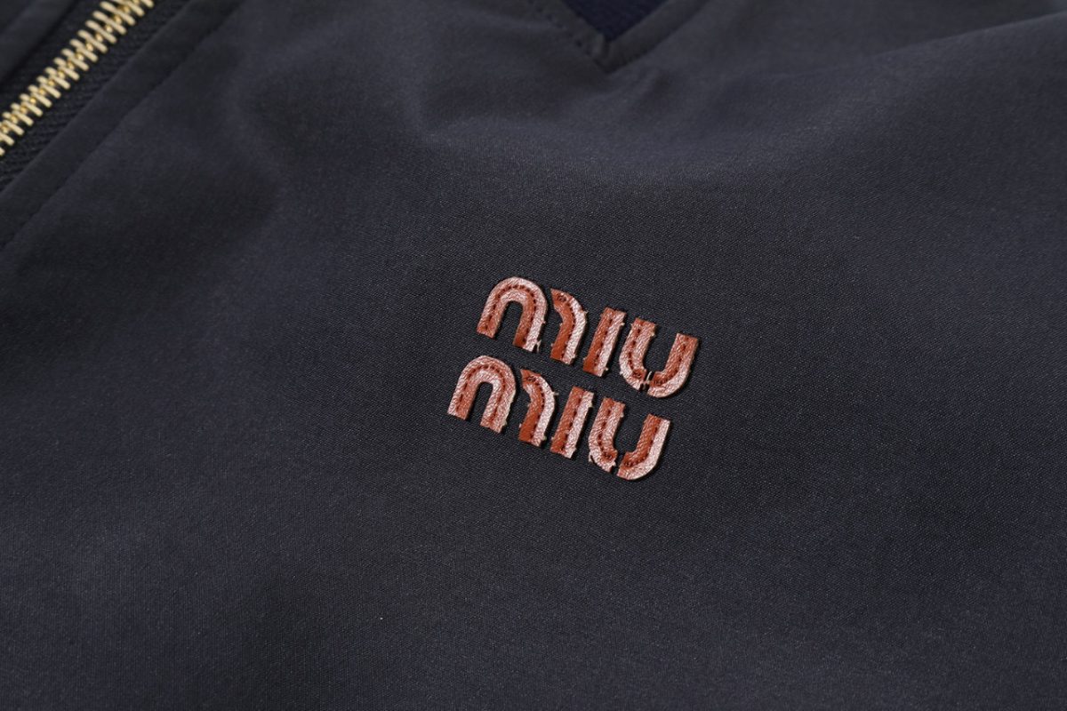 MiuMiu Unisex Jacket Size S-L - Image 2