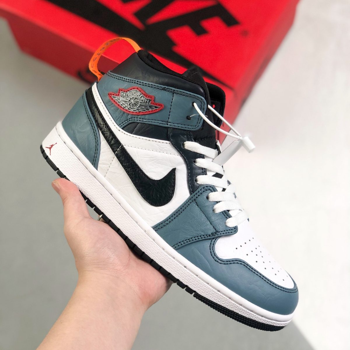Nike Air Jordan 1 High Top Sneakers Shoes Gr. 36-46 - Image 1