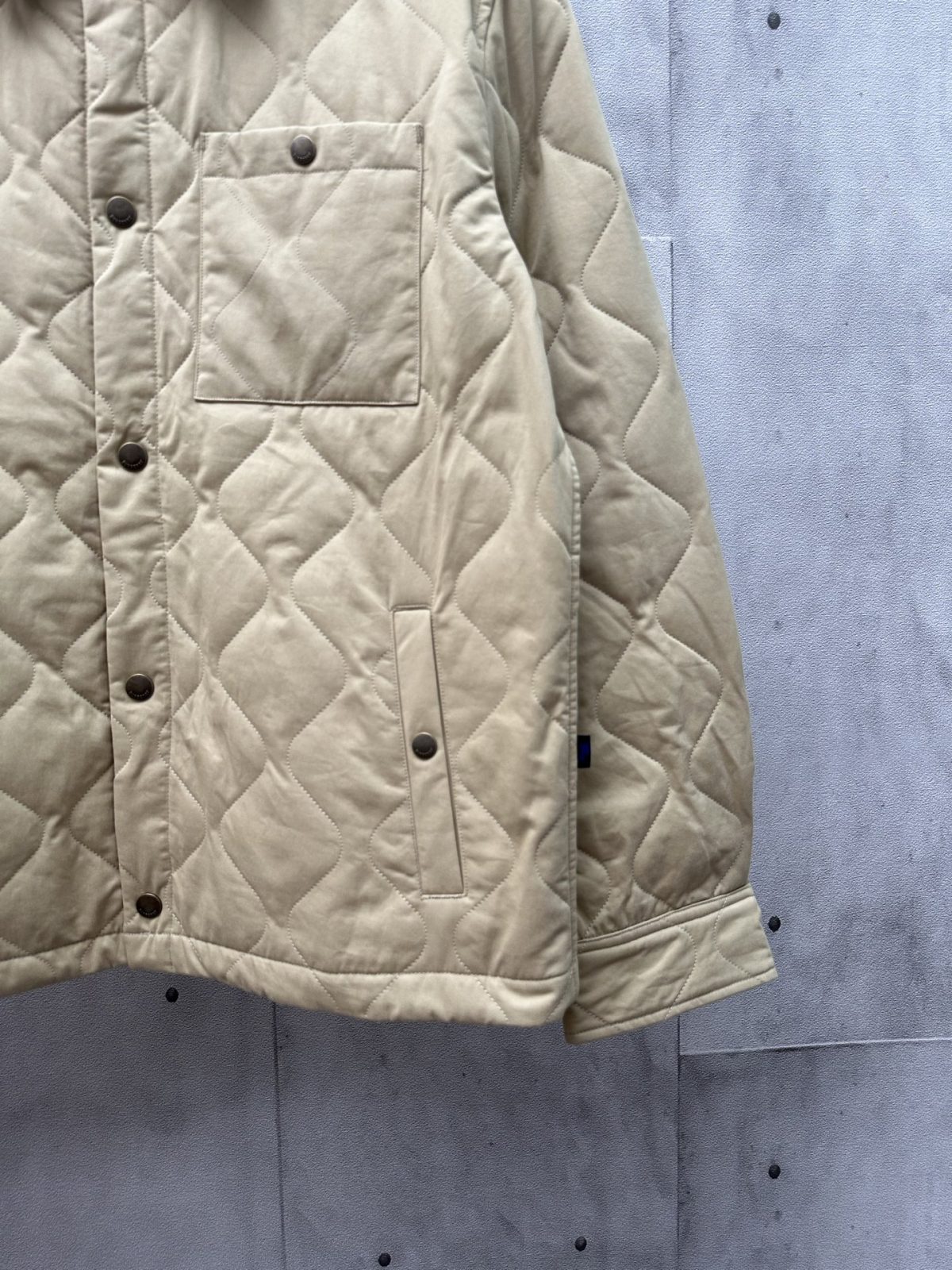 Burberry Unisex Jacket Size S-XXL - Image 4
