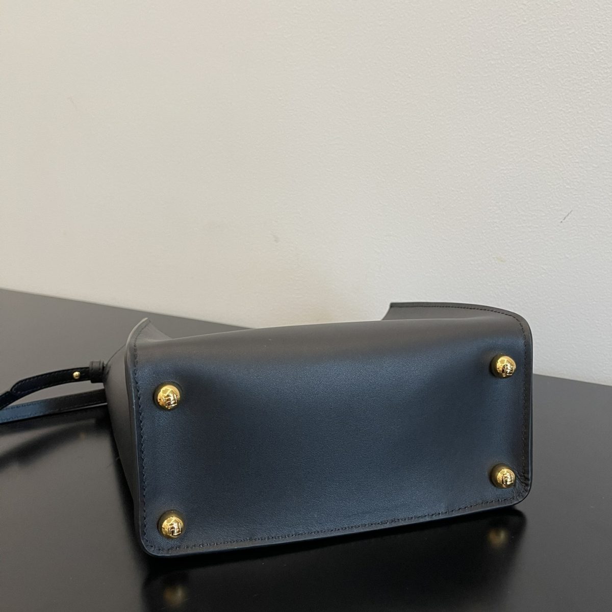 Fendi New Shoulder Bags 20*17*9cm - Image 8