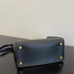 Fendi New Shoulder Bags 20*17*9cm - Image 8
