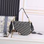 Dior Saddle Bags With Strap for Women Size 25.5*20*6.5cm - Image 4