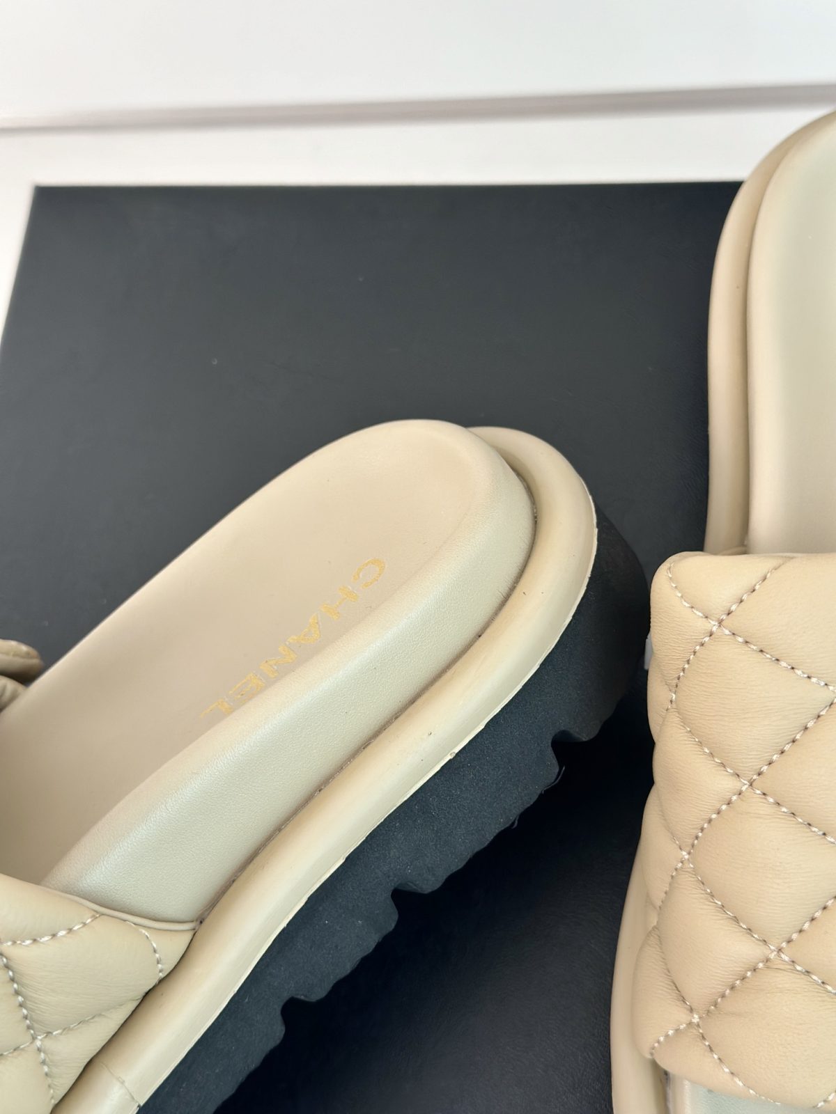 Chanel 2024 New Slippers Size 36-41 - Image 6