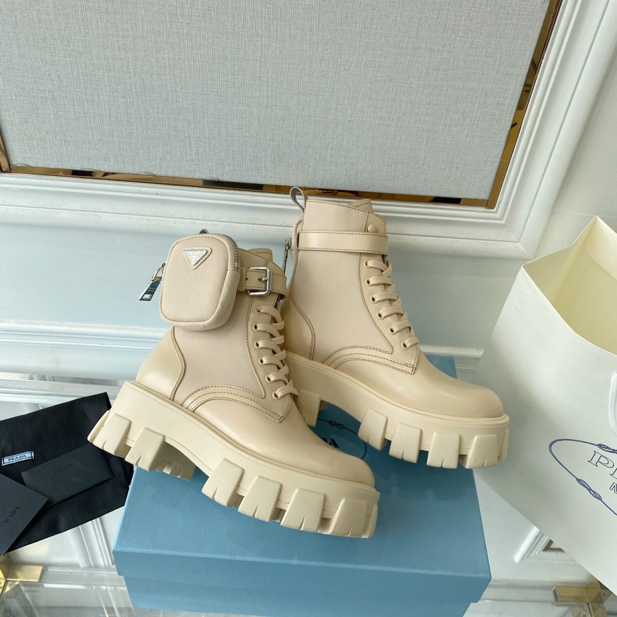 Prada 2020ss Men Women Boots Gr.36-45 - Image 1