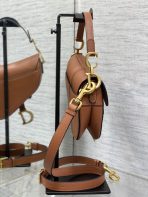 Dior Saddle Women Bags 17*5*15cm - Image 4