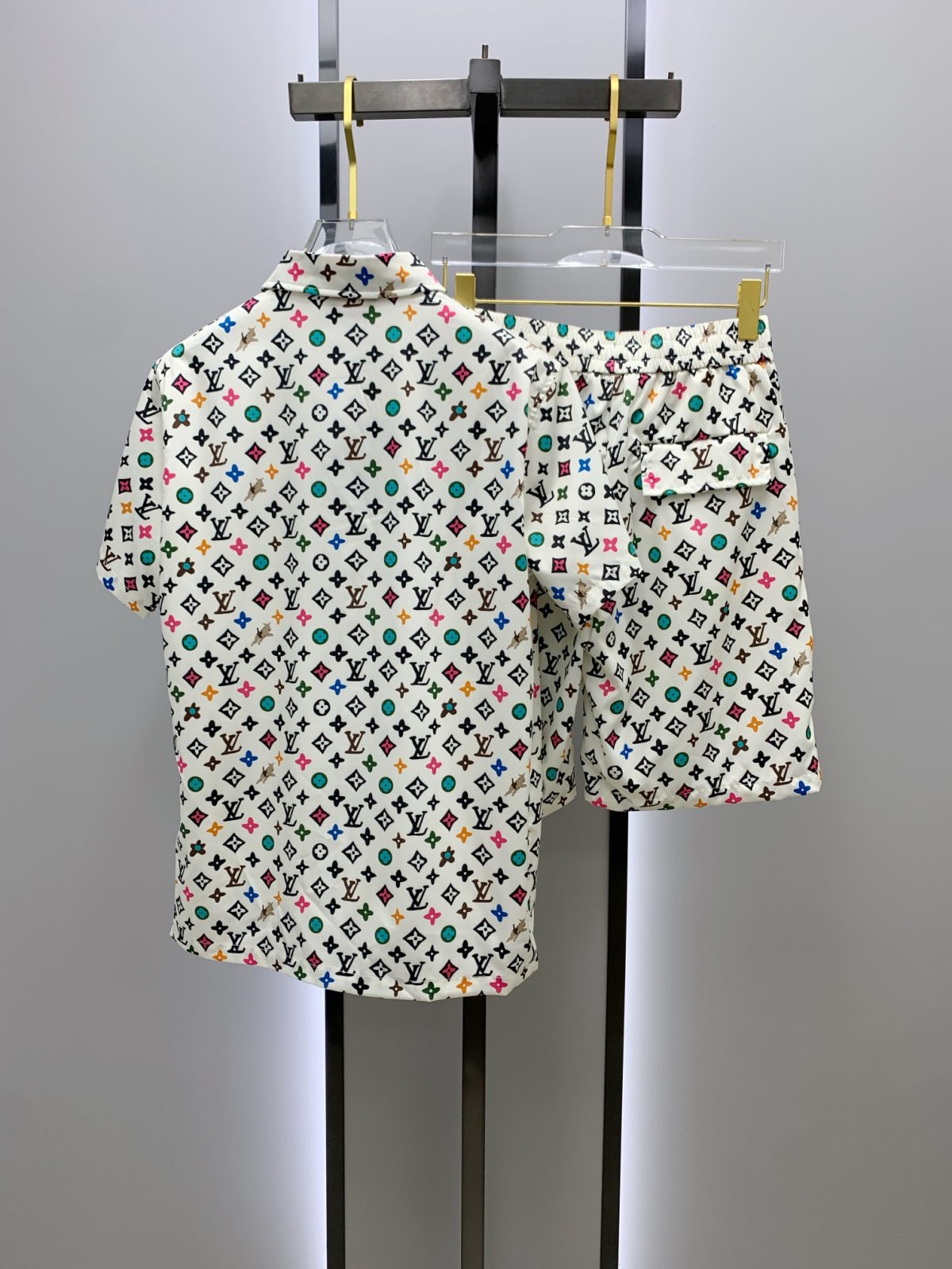 Louis Vuitton Sommeranzug Size M-XXL - Image 11