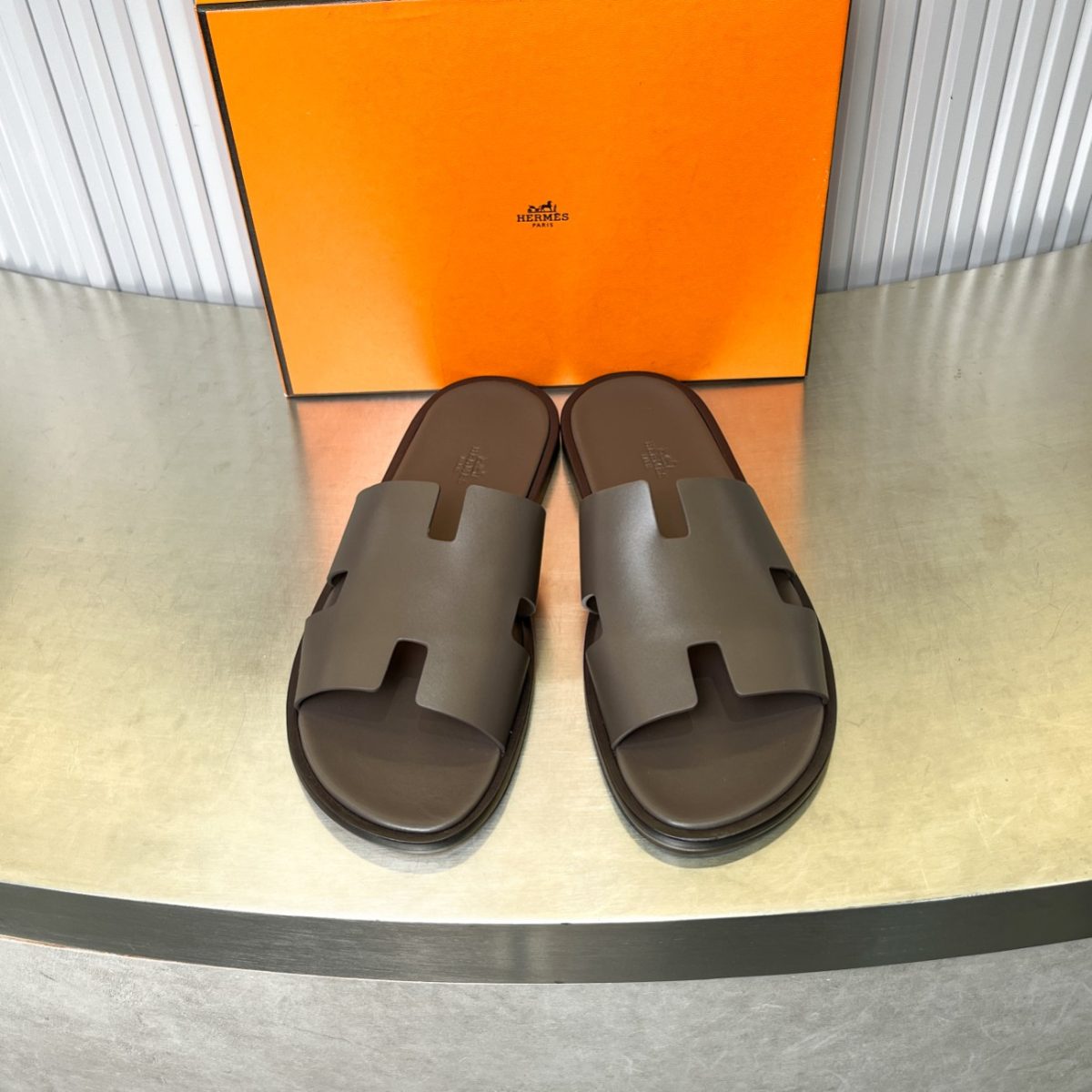 Hermes lzmir Sandals Size 40-45 - Image 2