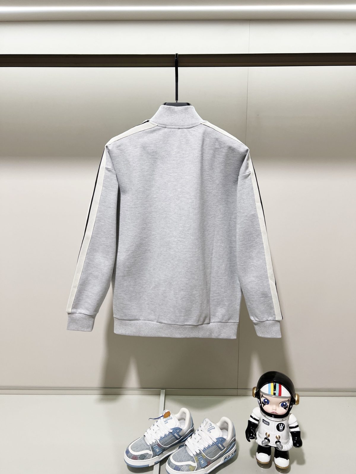 Moncler Unisex Jacket Size S-XXL - Image 5