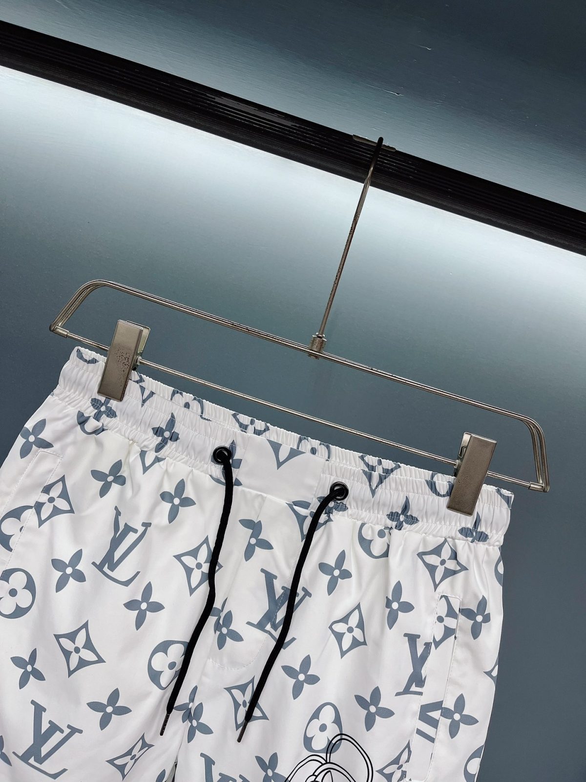 Louis Vuitton Beach Pants Size M-XXXL - Image 5