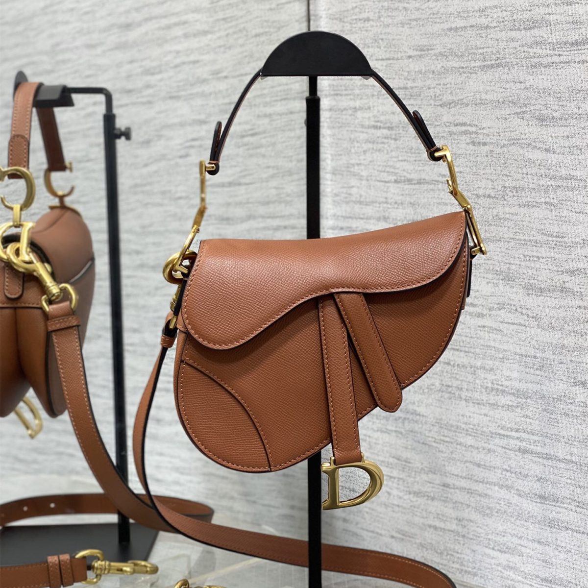 Dior Saddle Women Bags 17*5*15cm - Image 1