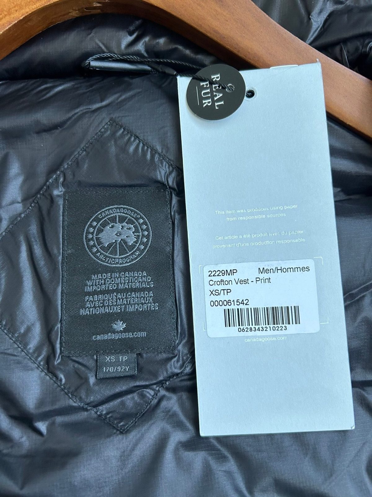 Canada Goose E2229 Crofton Vest-WD Men Winter Vest Size S-XXL - Image 8