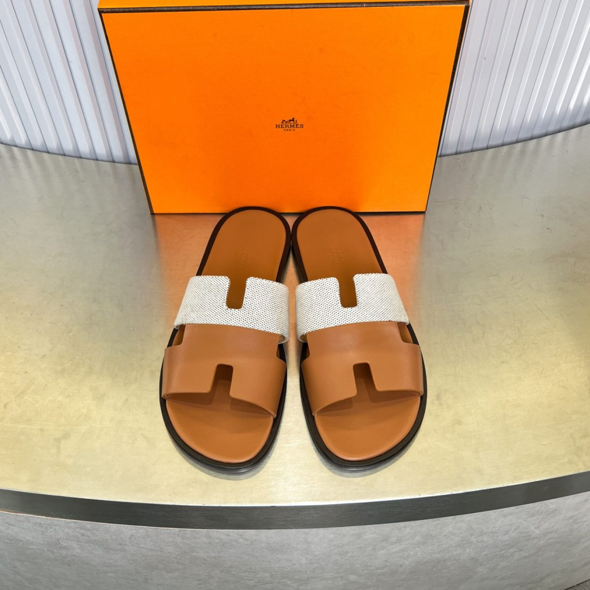 Hermes lzmir Sandals Size 40-45 - Image 2