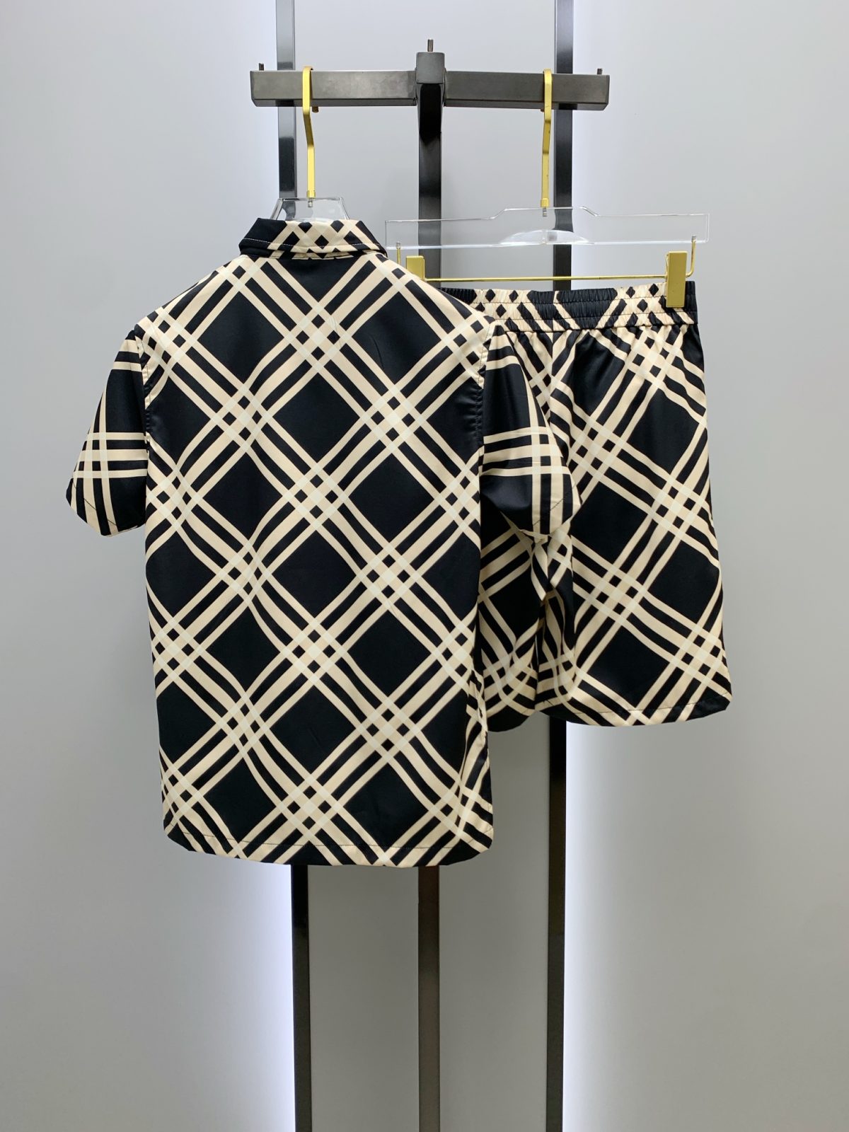 Burberry Sommeranzug Size M-XXL - Image 11