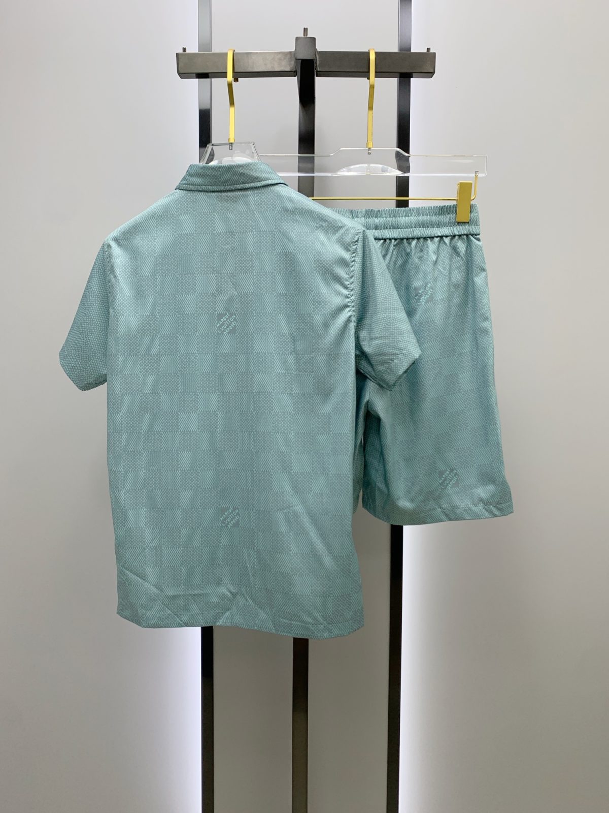 Louis Vuitton Sommeranzug Size M-XXL - Image 11