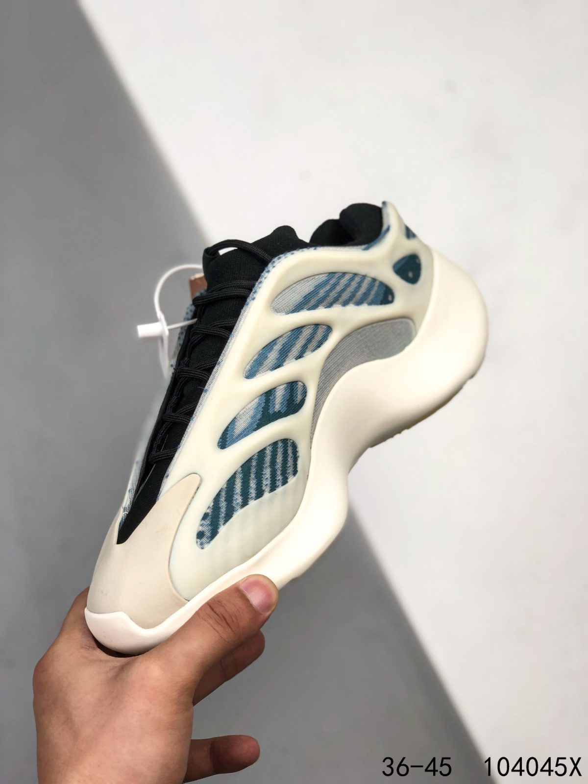 Yeezy 700 V3 Mens/Women's Sneakers Shoes 36 - 45 - Image 9