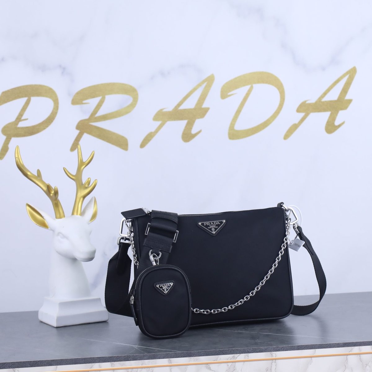 Prada 2VH113 Re-Nylon and Saffiano Leather Shoulder Bags Size 24*18.5*6cm - Image 2