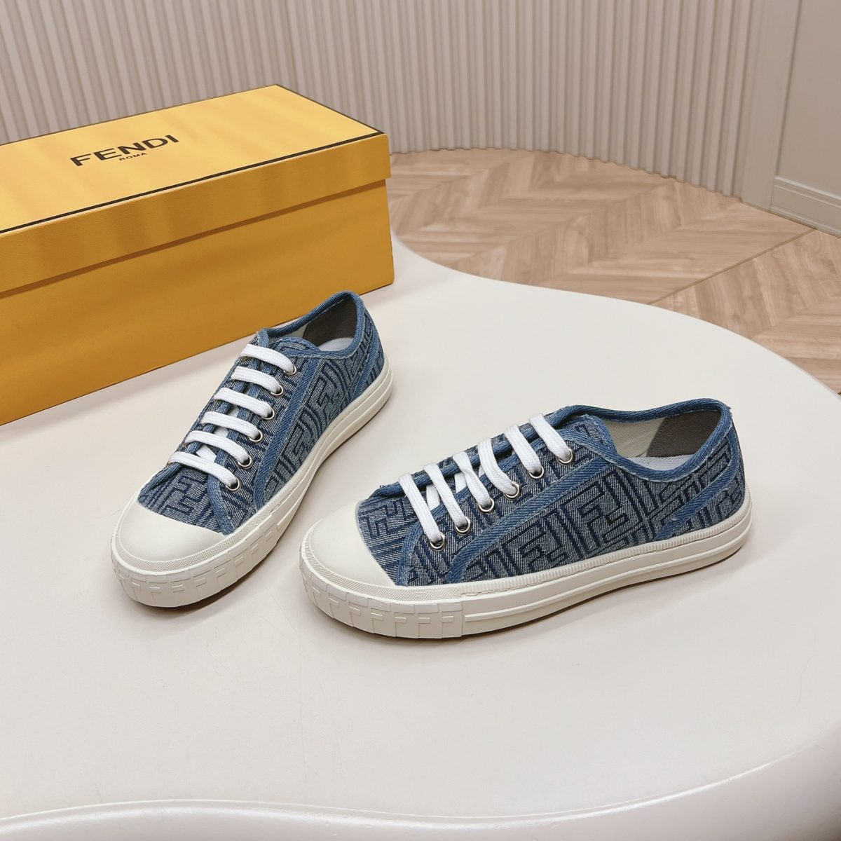 Fendi 2024ss New arrival Sneaker Size 36-40 - Image 1