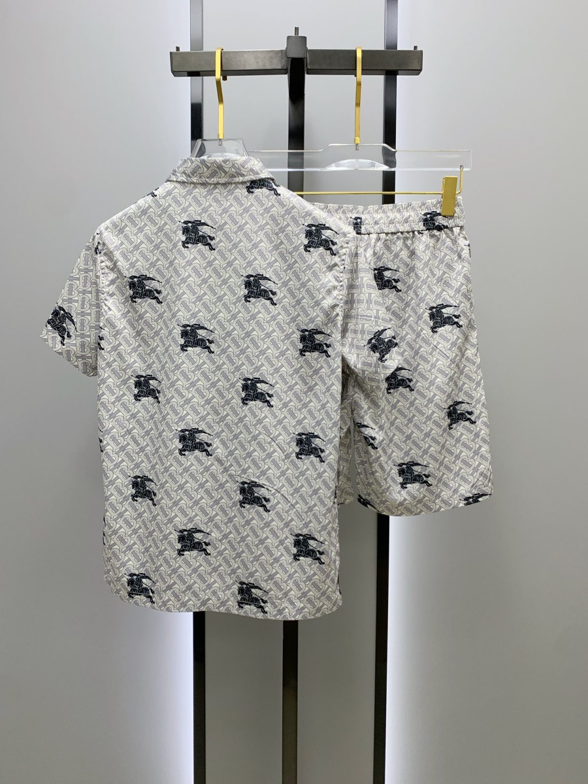 Burberry Sommeranzug Size M-XXL - Image 11
