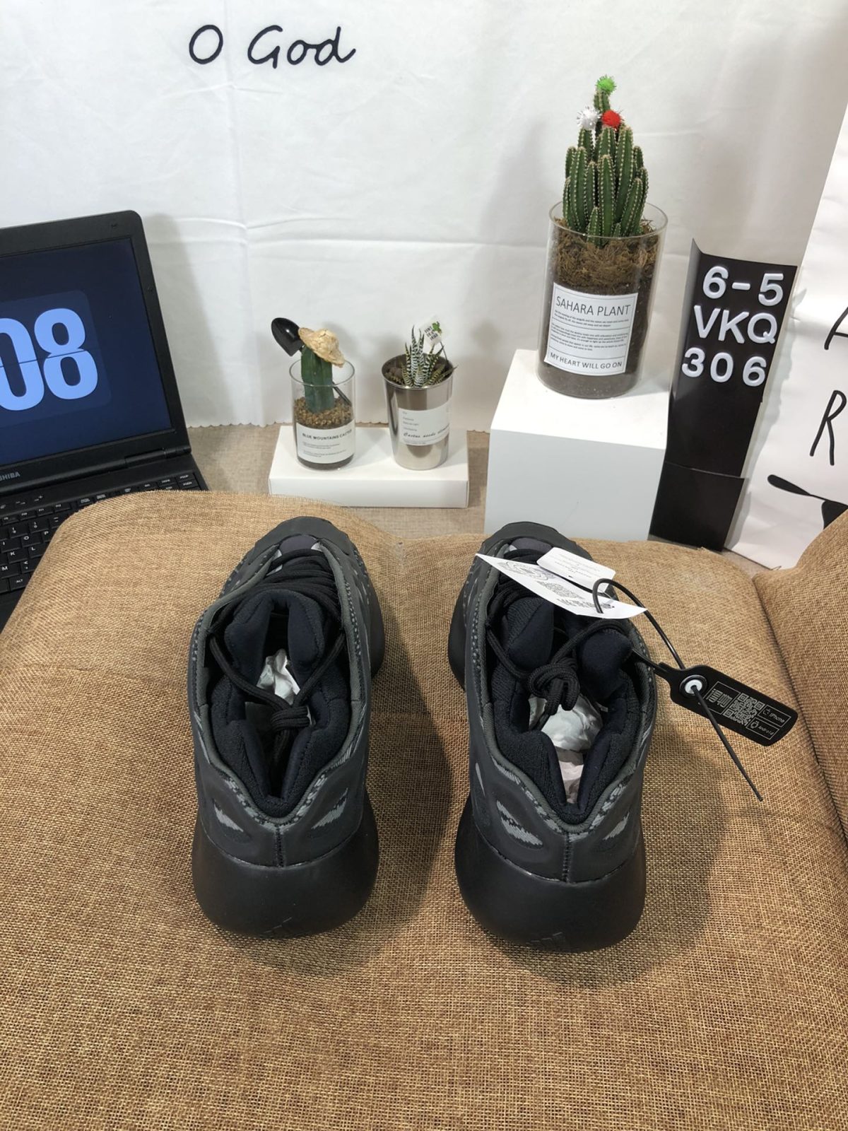 Yeezy 700 V3  Azael  Mens/Women's Sneakers Shoes 36 - 45 - Image 3