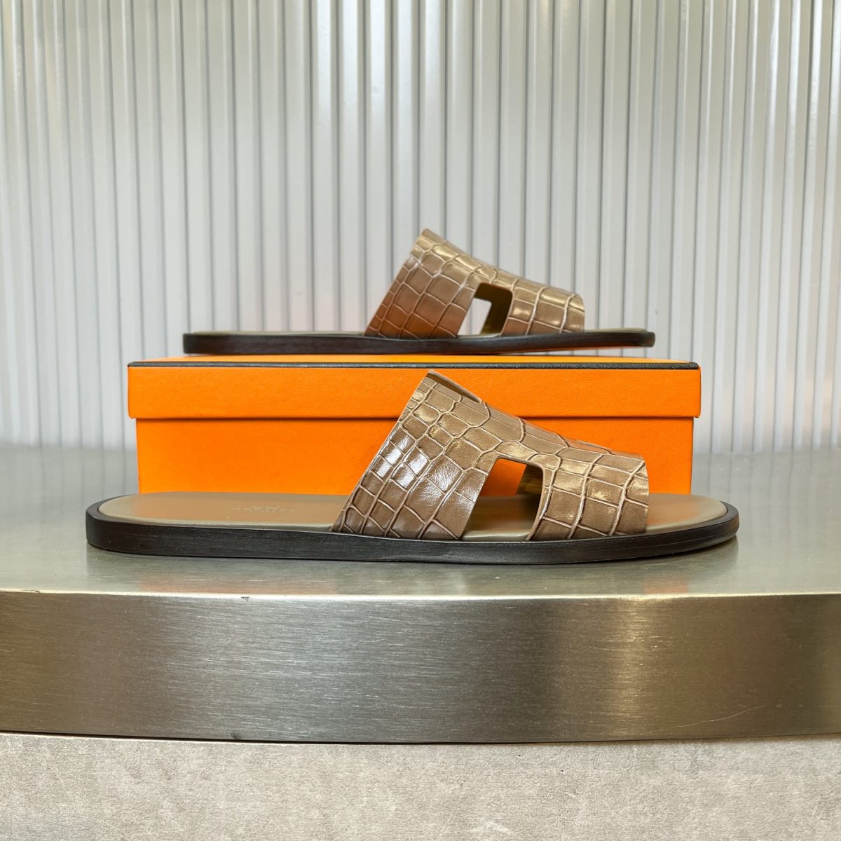 Hermes lzmir Sandals Size 40-45 - Image 4