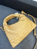 Bottega Veneta HO Shoulder Bags 28*17cm - Image 6