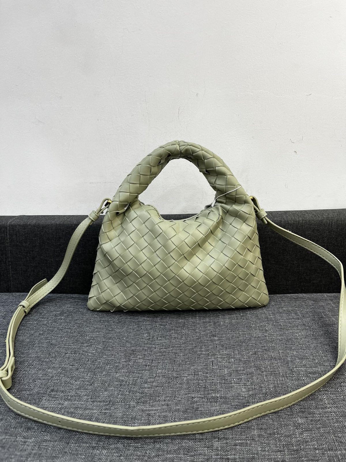 Bottega Veneta HO Shoulder Bags 28*17cm - Image 2