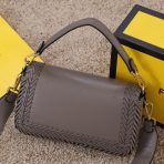 Fendi New Shoulder Bags 27*6*15cm - Image 7