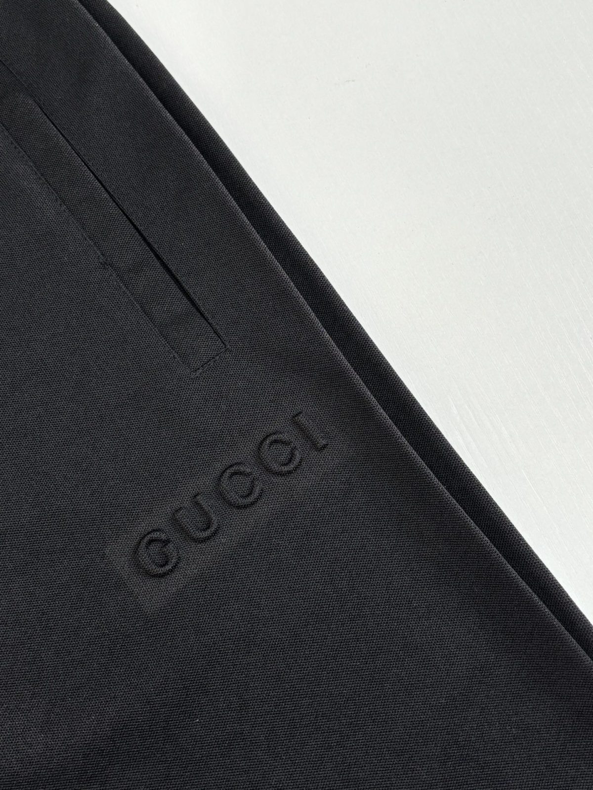 Gucci 2025FW New Unisex Sommeranzug Size S-XL - Image 15